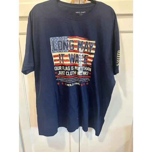 Hold Fast Long May it Wave Tshirt NWT 2X - Picture 1 of 4